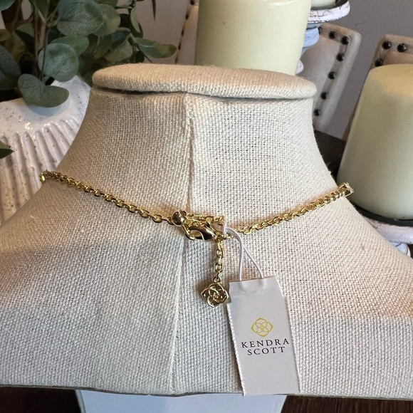 Kendra Scott Elegant Gold and Silver Necklace - Picture 5 of 7
